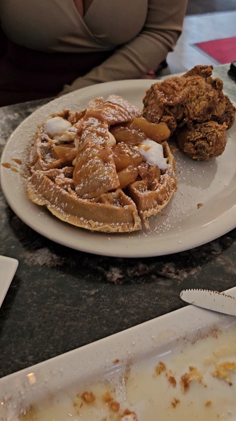 This Georgia Chicken & Waffles Spot Serves Fried Chicken Worth Obsessing Over - Decor Hint Affordable Pricing for Quality Food