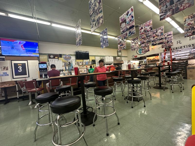 Sutton's Drug Store, Chapel Hill