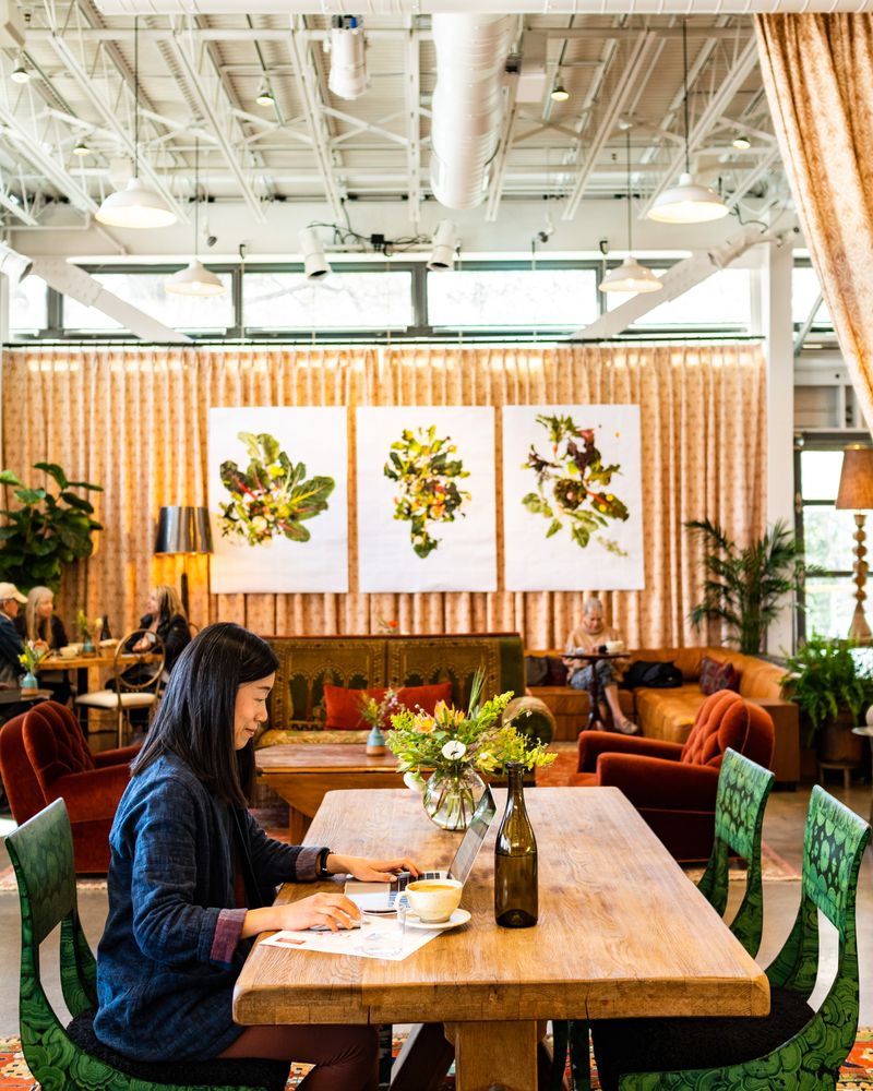 These 13 Remote California Restaurants Are The Reason People Plan Entire Drives Around Dinner - Decor Hint Little Saint (Healdsburg)