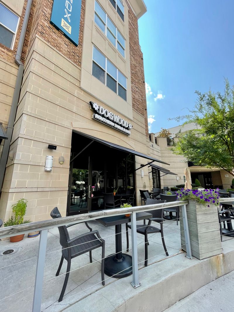 Visit These North Carolina Charlotte Spots This Spring For The Best Outdoor Dining - Decor Hint Dogwood Southern Table & Bar