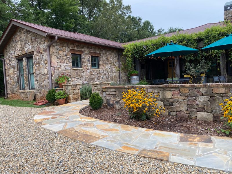 This Georgia Vineyard Turns A Simple Glass Of Wine Into A Moment - Decor Hint Perfect Setting For Special Celebrations