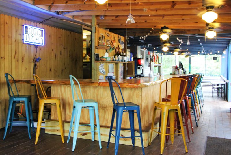 Skogies Lakefront Restaurant – Lake Lanier