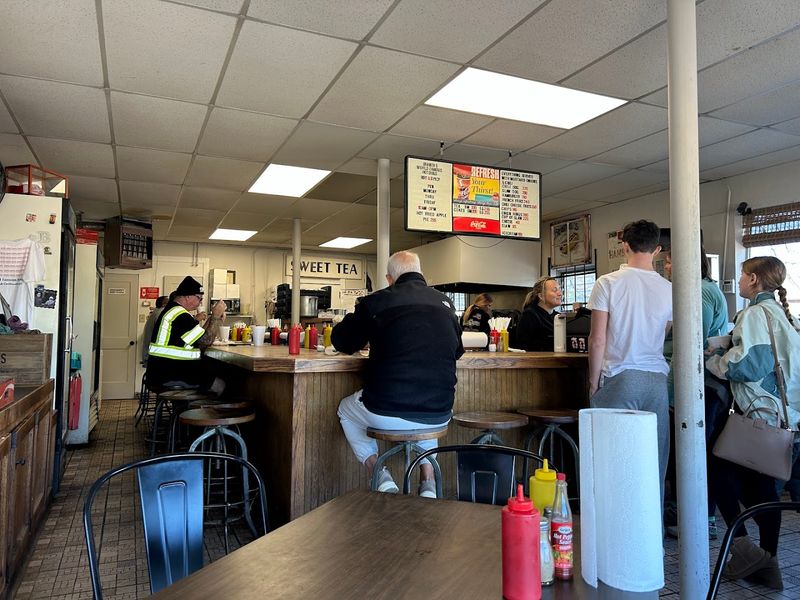 11 Georgia Hot Dog Favorites That Never Go Out Of Style - Decor Hint Brandi's World Famous Hot Dogs, Marietta