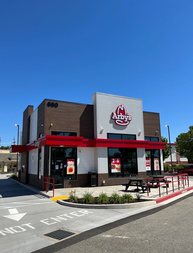 Arby's Beef 'N Cheddar