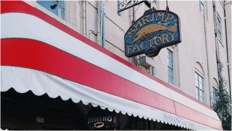 These 16 Georgia Seafood Joints Built Loyalty The Old-Fashioned Way - Decor Hint The Shrimp Factory