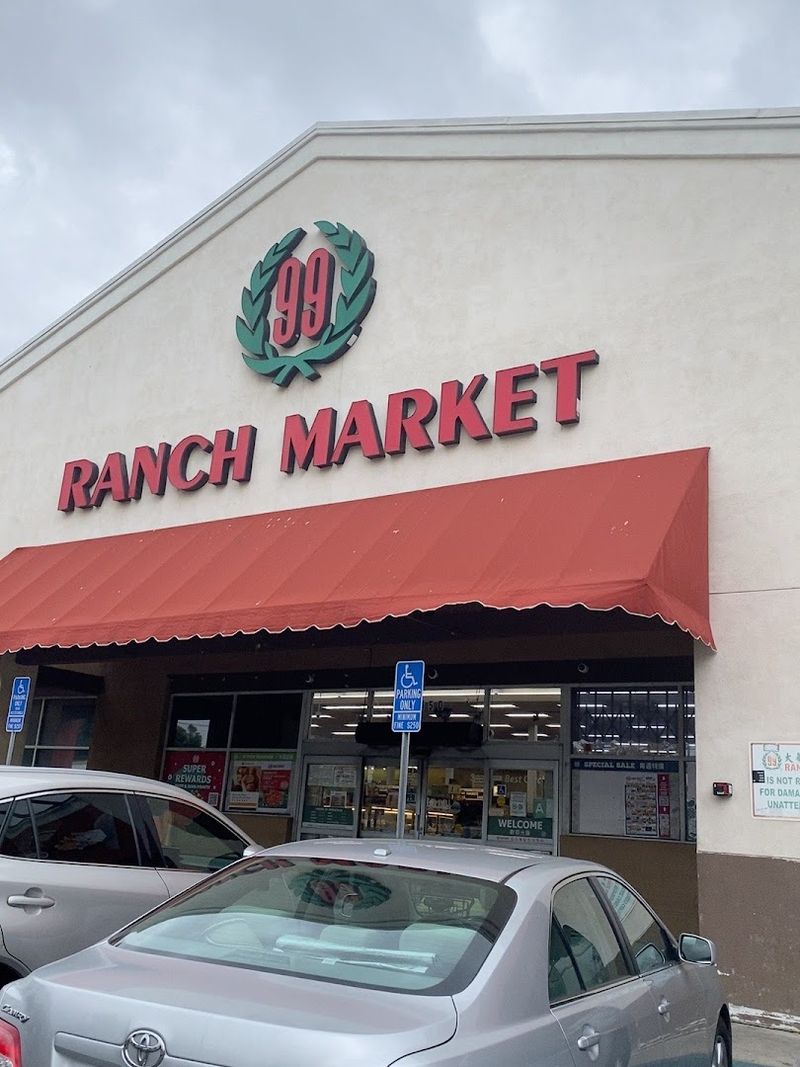 This 45,000 Square Foot Asian Market In Los Angeles, California Feels Like Traveling Across The Pacific - Decor Hint Grand Opening That Made History In Westwood