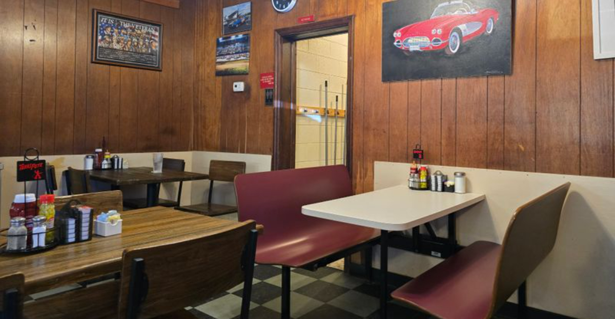 This Classic Diner In North Carolina Serves A 7.75 Breakfast Better Than Any Chain Restaurant - Decor Hint