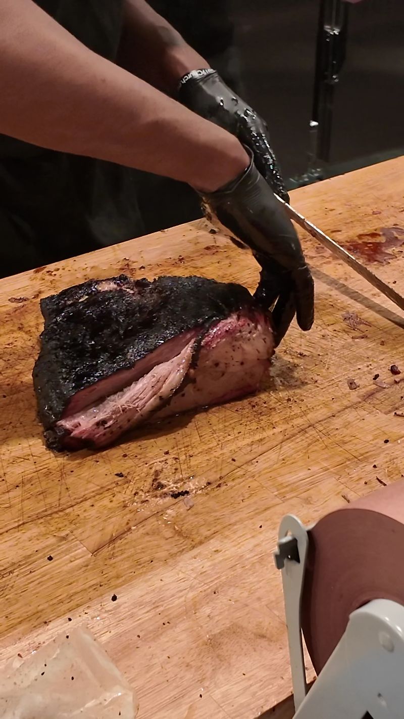 This Georgia Smokehouse Serves Brisket So Good You'll Dream About It - Decor Hint Melt-In-Your-Mouth Brisket That Sets The Standard