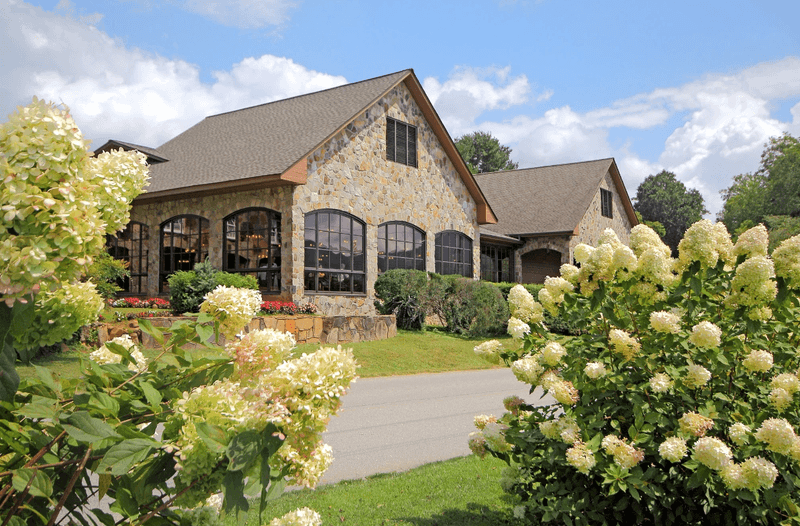 This Is Why Georgia’s Farm-To-Table Dining Scene Is Blowing Up In 2026 - Decor Hint The Dillard House Restaurant