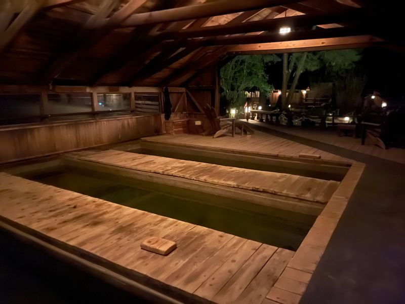 The Springs Reach Temperatures Up To 109 Degrees