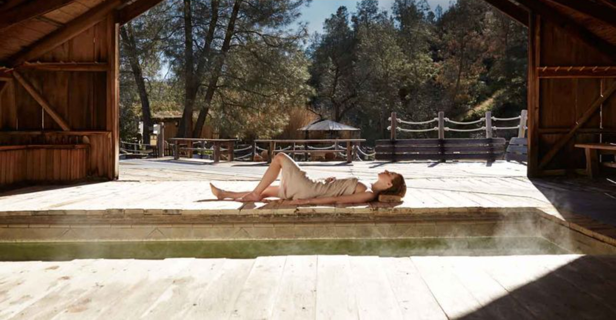 This Secret California Hot Spring Reaches Up To 109 Degrees And Is A Must Visit This February - Decor Hint