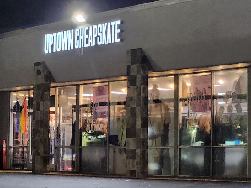 This Torrance, California Thrift Store Is Proof The Best Designer Finds Aren’t In Malls - Decor Hint Store Hours Designed For Busy Schedules