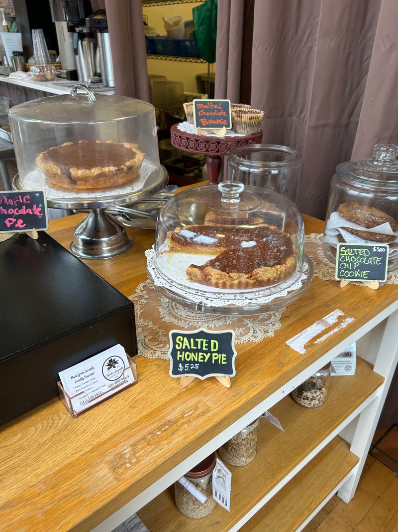 This Tiny Bakery In North Carolina Will Serve You The Best Cinnamon Delights Of Your Life - Decor Hint Wholesale Partnerships With Local Coffee Shops