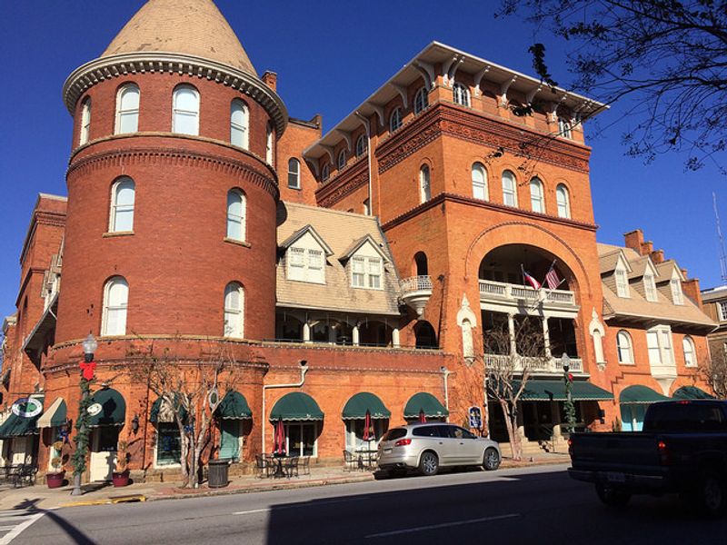 These 13 Georgia Cities Let Retirees Live Simply Comfortably And Within $1,200 A Month - Decor Hint Americus, GA