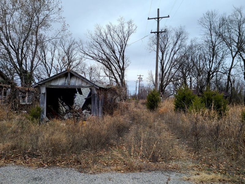 This Abandoned Oklahoma Town Makes Even Locals Nervous - Decor Hint A Town Declared Unlivable