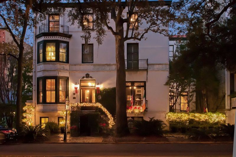 Discreet Staff Respects Your Privacy