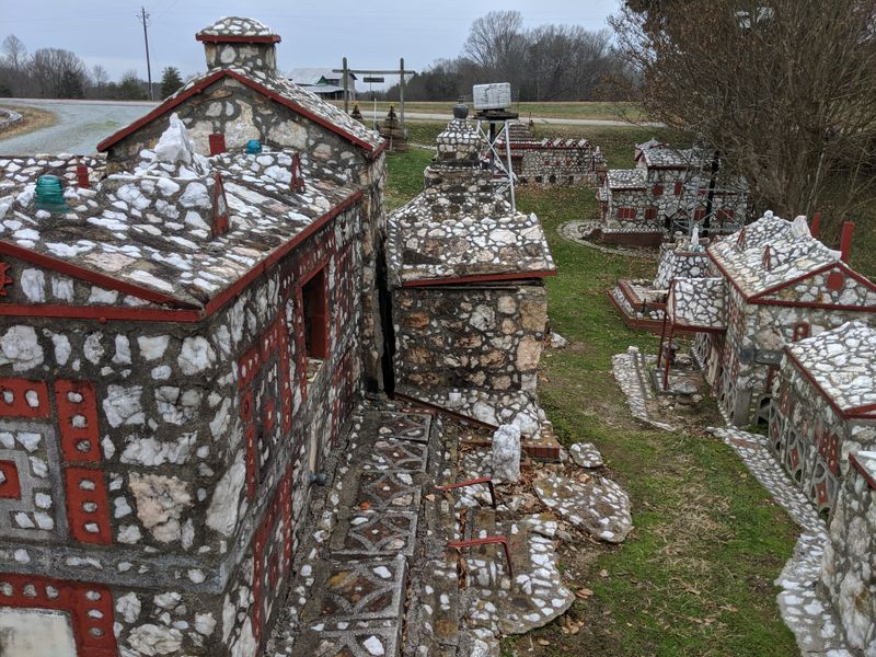 This North Carolina Village Is A Springtime Fairy Tale You Can Visit - Decor Hint Sparkling Quartz Crystals Everywhere