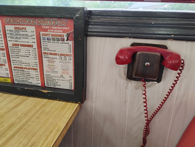 Cash Only Policy That Keeps Things Wonderfully Simple