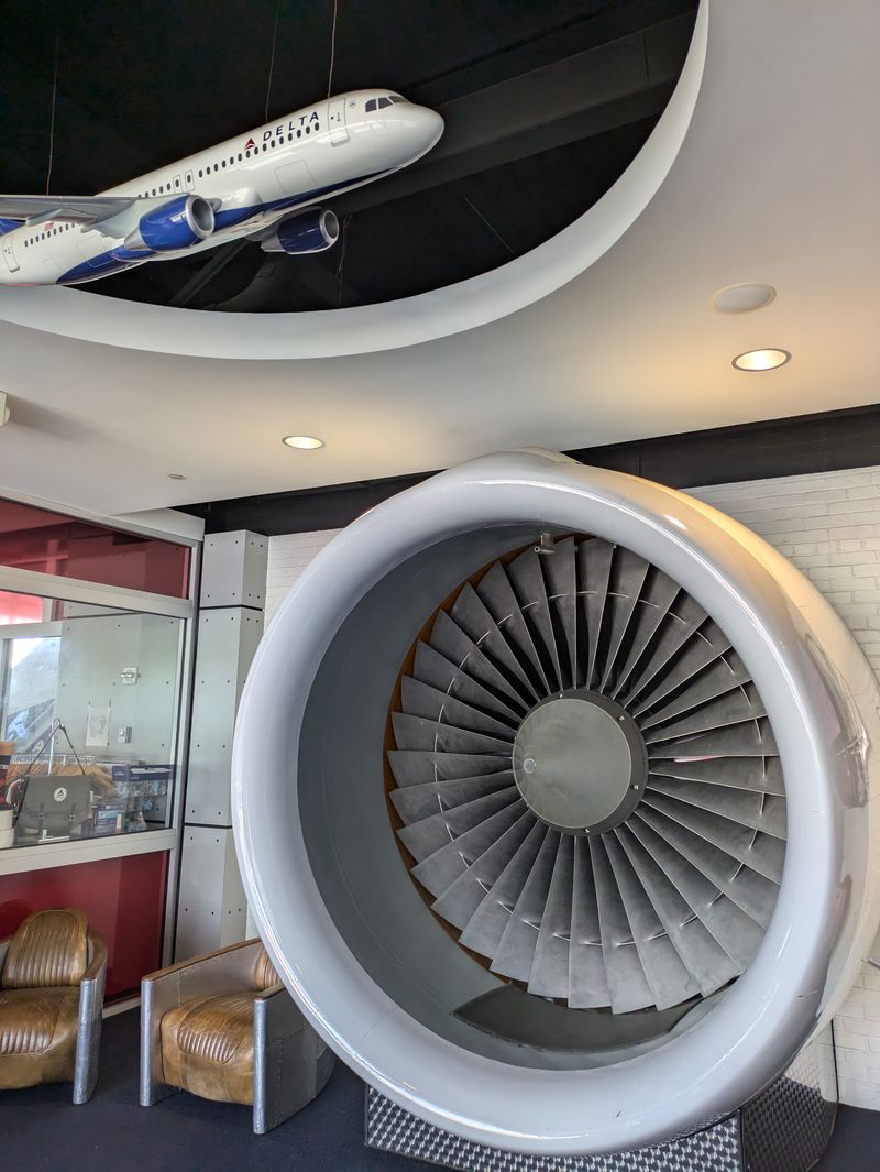 Explore Aviation Uniforms Through the Decades