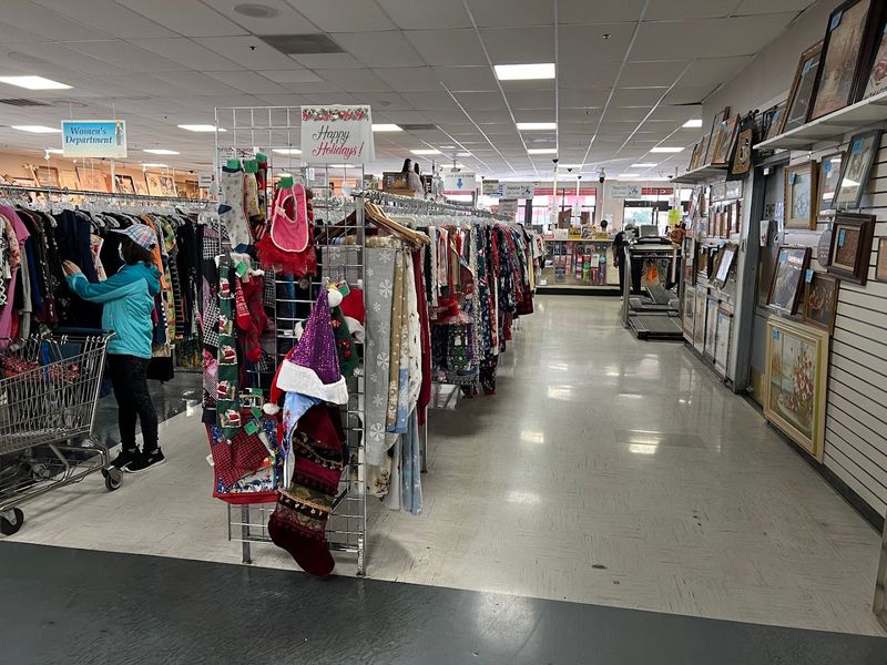 Friendly Staff That Shoppers Keep Mentioning