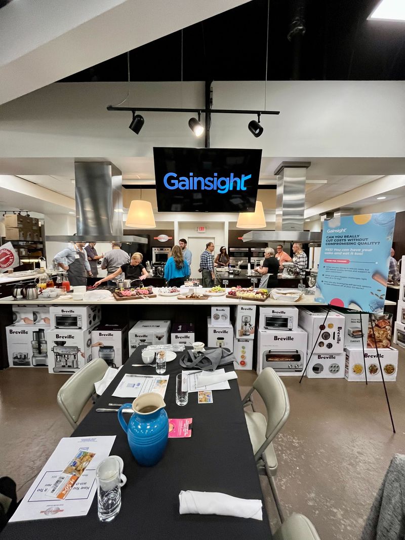 Cooking Classes At The Cook's Warehouse Build Teamwork