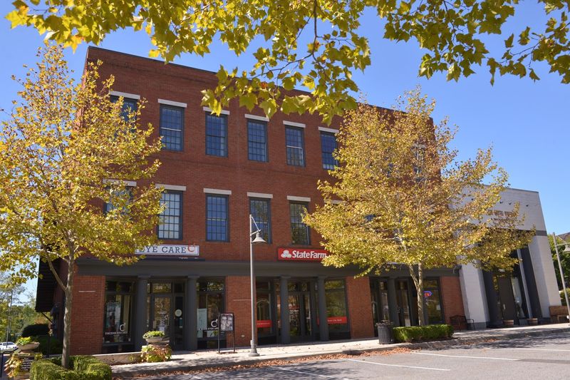 Go Where Craft Beer Meets Candlelit Concerts & Discover Cumming's Vickery Village In Georgia - Decor Hint Local Boutique Shopping