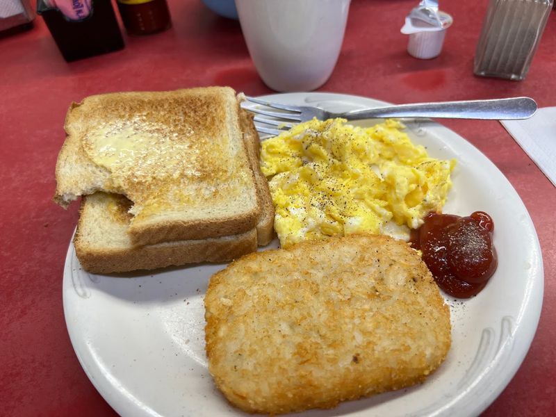 No Reservations, No Phone — Pure Old-School Charm