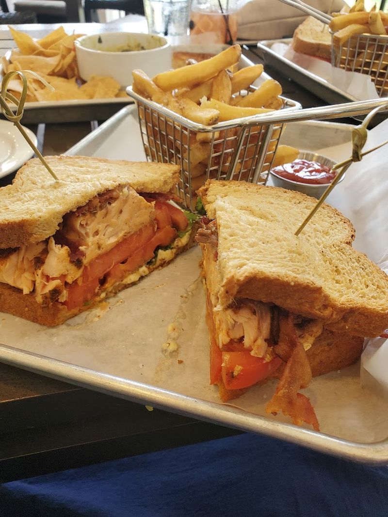 There's A Hidden Gem Eatery Inside Georgia's Premier Golf Resort In Braselton - Decor Hint Convenient Takeout for On-the-Go Visitors