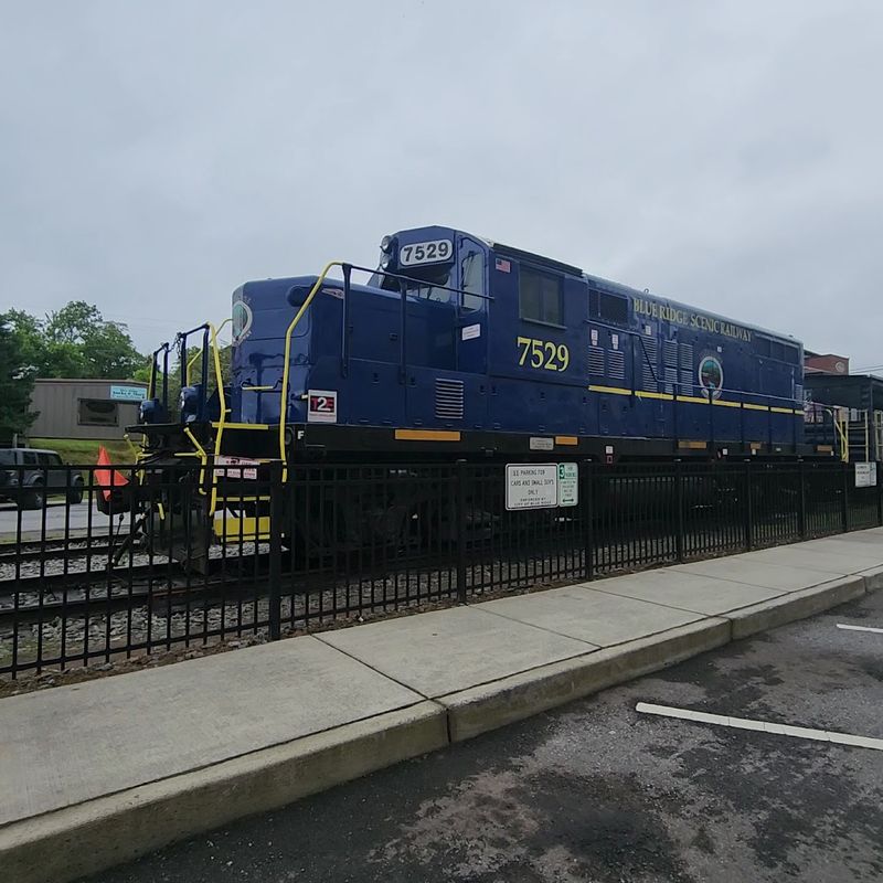 This Historic Train Ride The Blue Ridge Scenic Railway Georgia Is A 2026 Must-Do - Decor Hint Outstanding Photography Opportunities