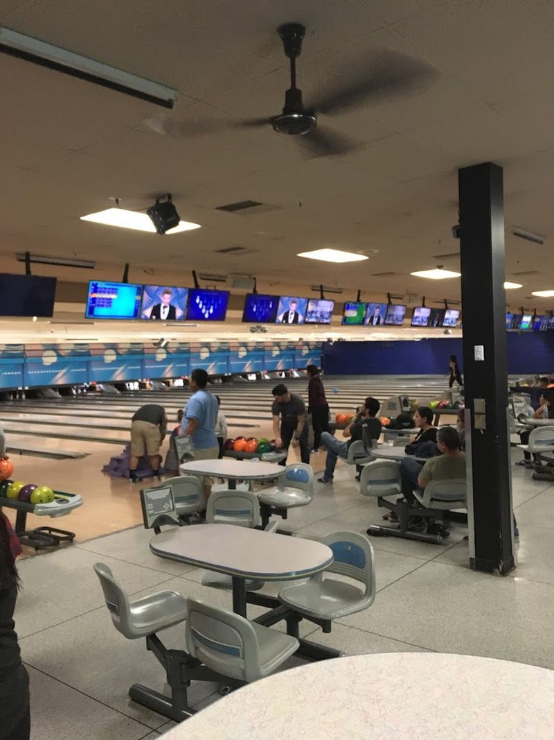 Back Alley Bowling – Northridge