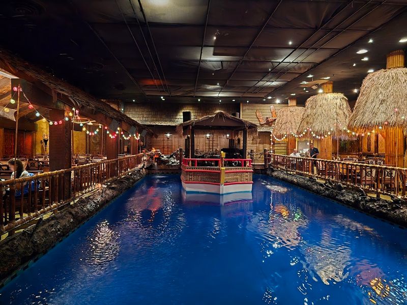 14 California Eateries So Unusual They Are Worth Visiting - Decor Hint The Tonga Room & Hurricane Bar, San Francisco
