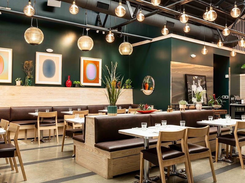 15 North Carolina Spots Where The Sides Are The Main Event - Decor Hint Poole's Diner, Raleigh