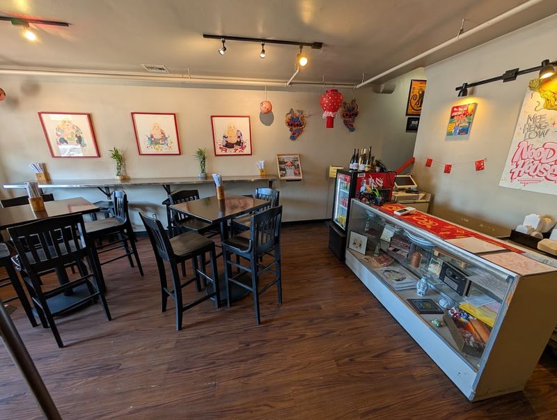 Mee Heng Low Noodle House