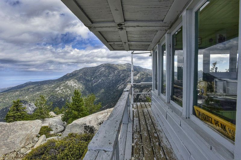 Panoramic Views Stretch Across Four Iconic Landmarks