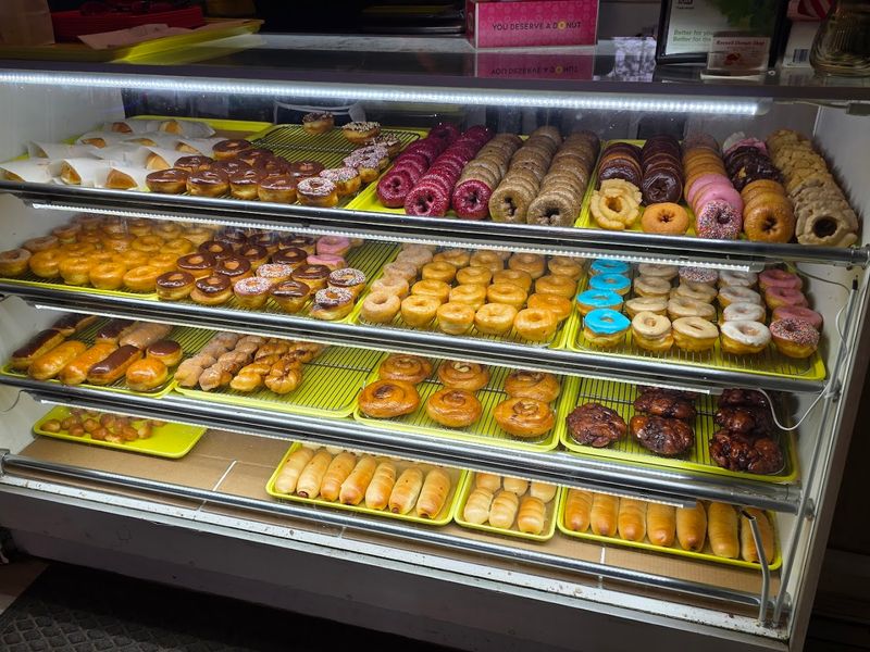 Roswell Donuts And Breakfast