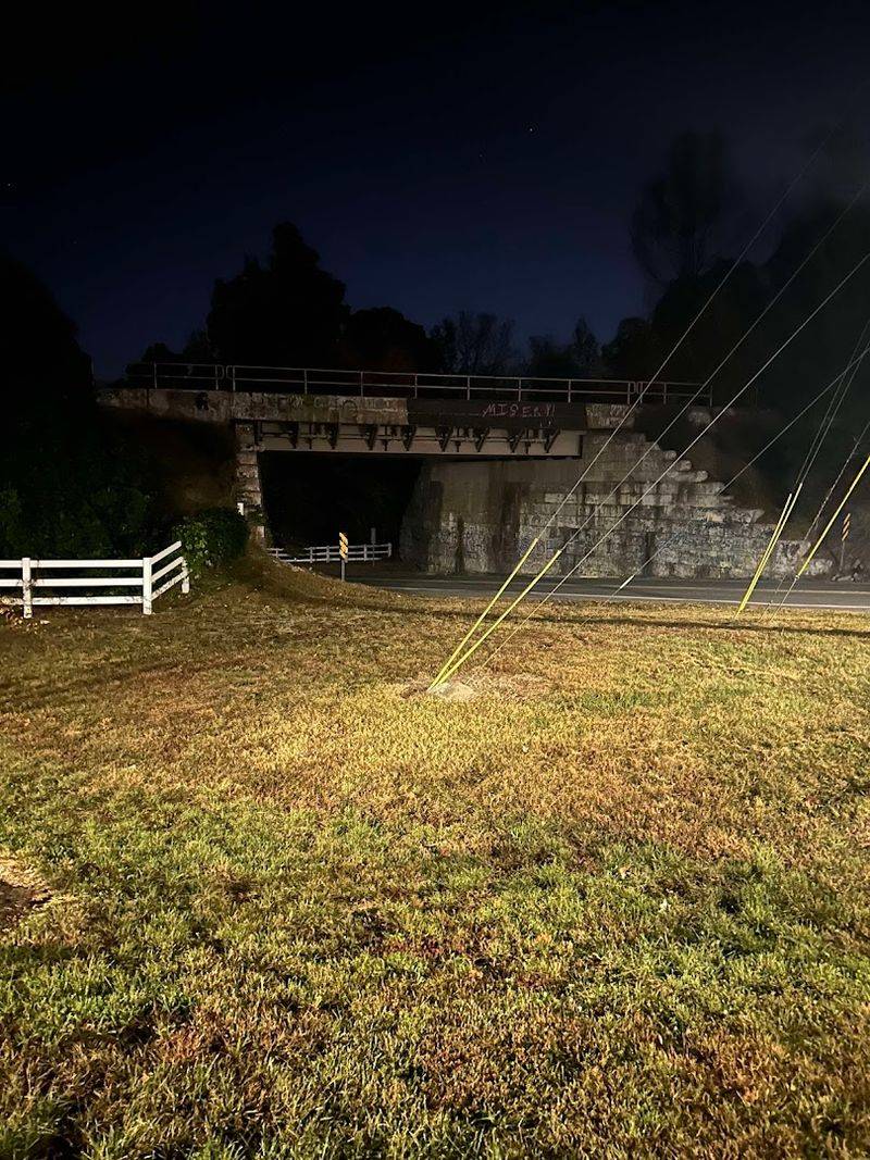 Lydia's Bridge, Jamestown