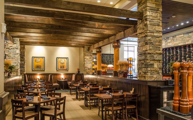 Firebirds Wood Fired Grill, Charlotte