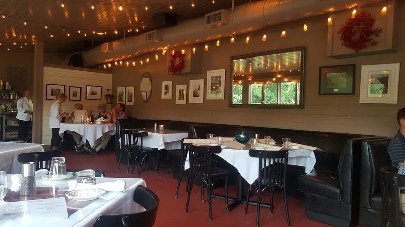 Why Travelers Add Canyon Grill To Their North Georgia Food Stops