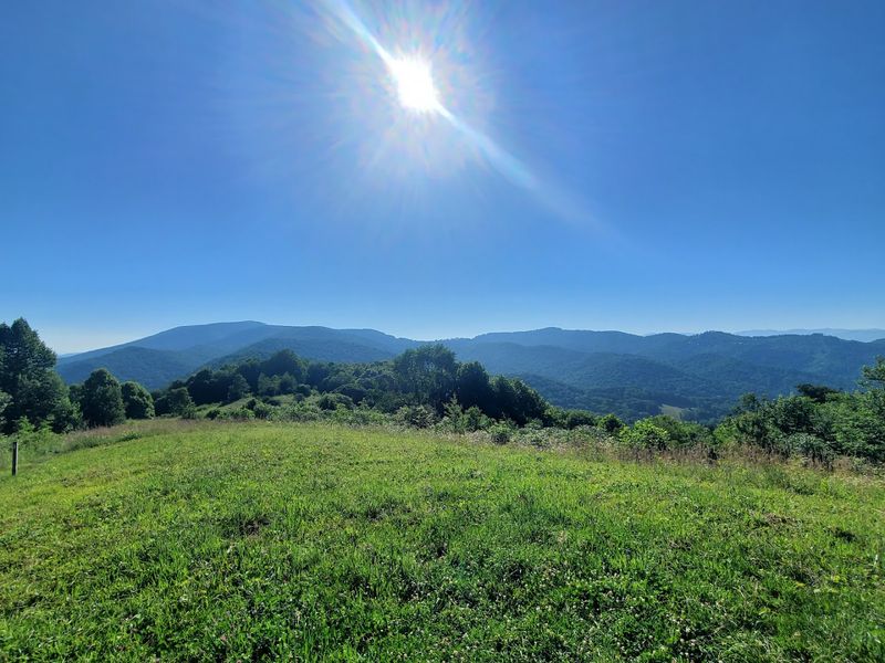 Views That Know Exactly When To Make An Entrance