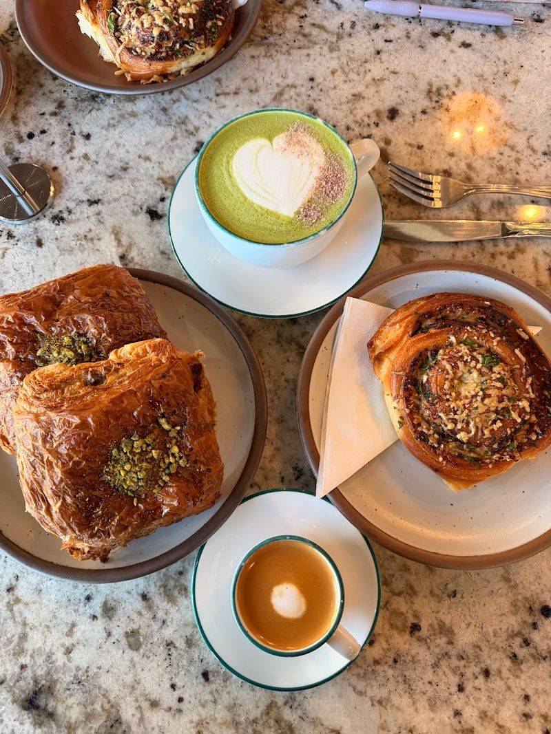 Artisanal Coffee That Completes the Experience