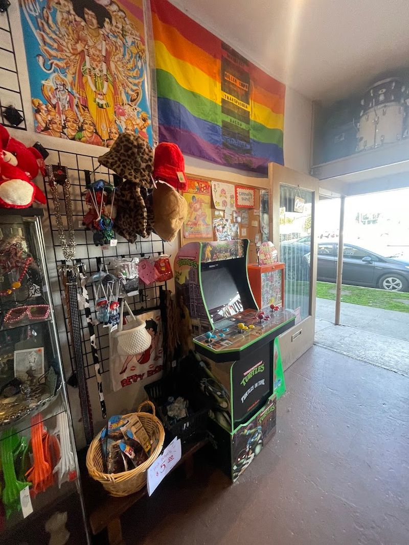 Sustainable Fashion Through Upcycling And Donations