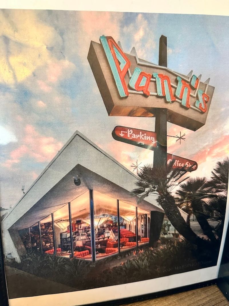 Googie Architecture That Stops People In Their Tracks