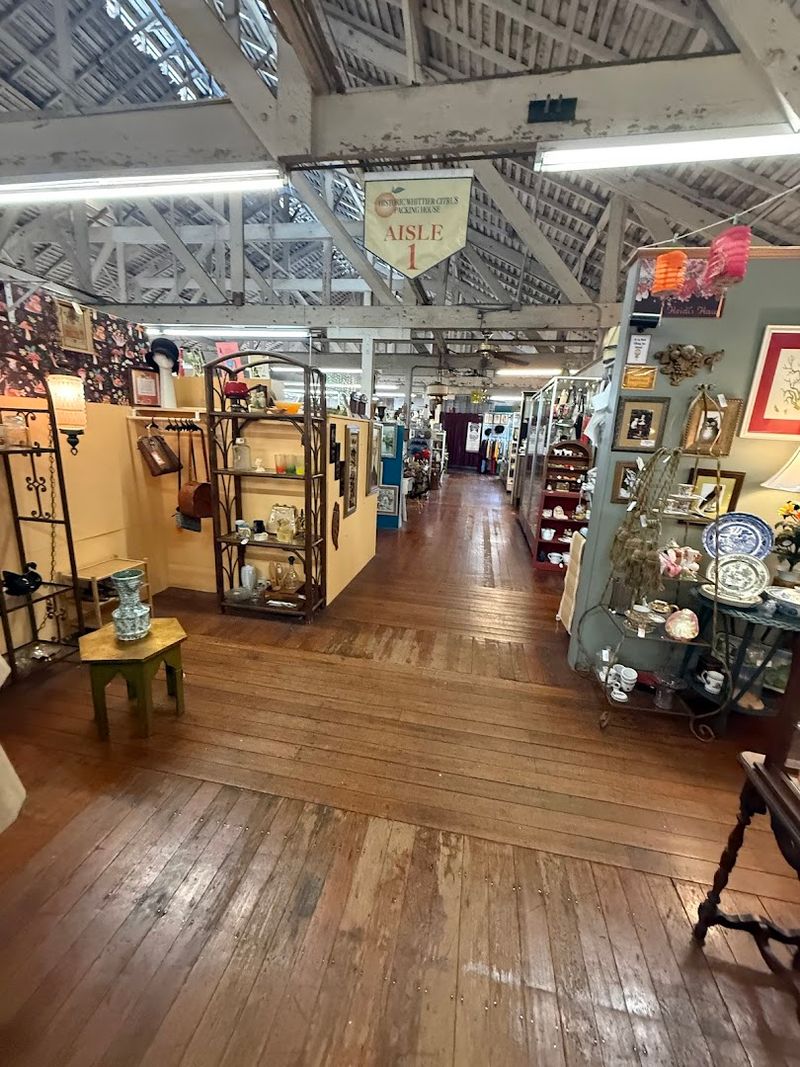 57,000 Square Feet Of Pure Browsing Space