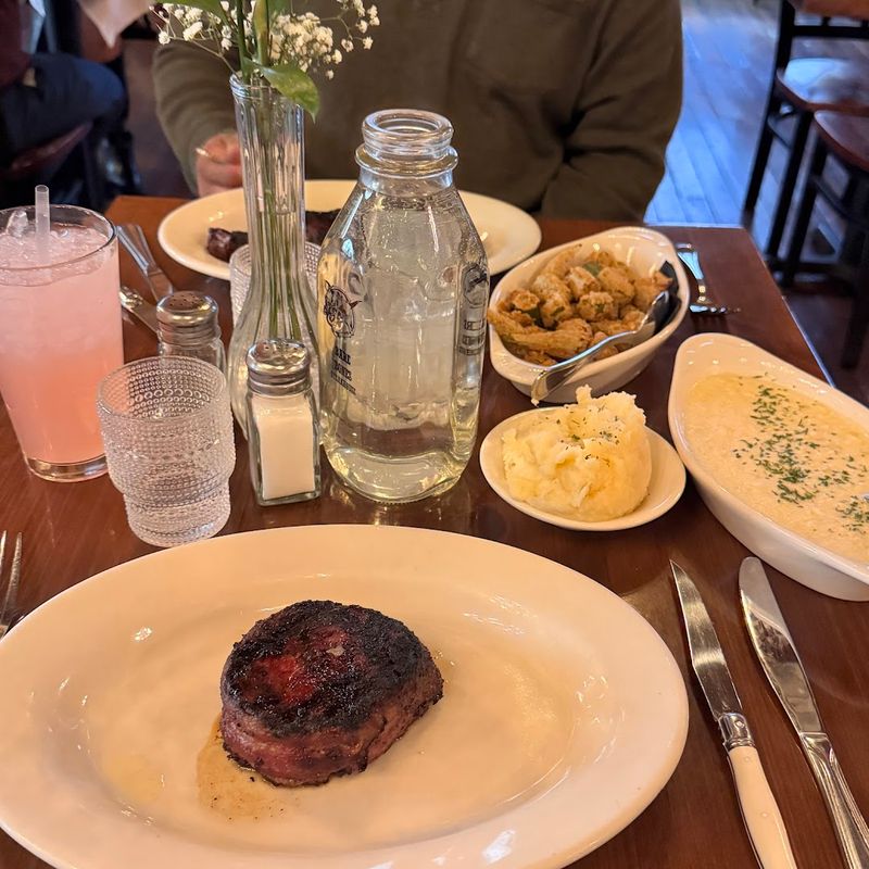 Craft Cocktails And A Full Bar To Start The Night