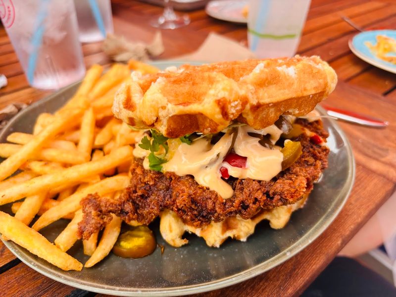 These Early Morning Bites At A Georgia Oceanfront Spot Are Worth The Drive - Decor Hint Signature Dishes That Stand Out From the Crowd