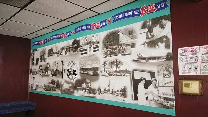 This Old-School Georgia Diner Is Known For Burgers That Keep People Coming Back - Decor Hint A Family-Owned Legacy Worth Supporting