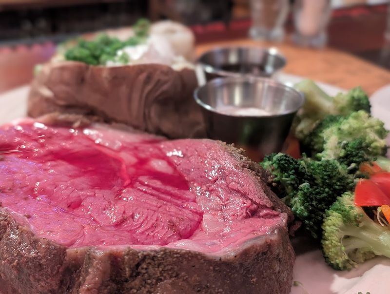 A Menu Built Around Serious Steak