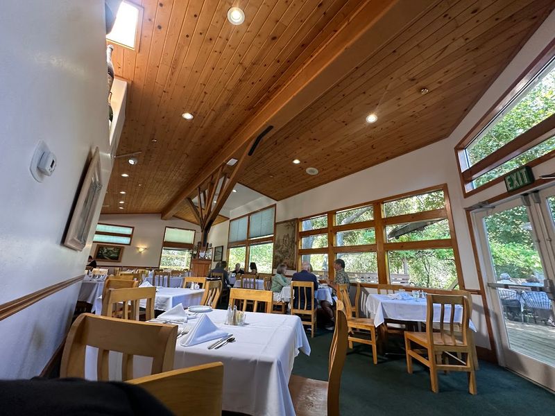 Service That Remembers The Human Side Of Dining