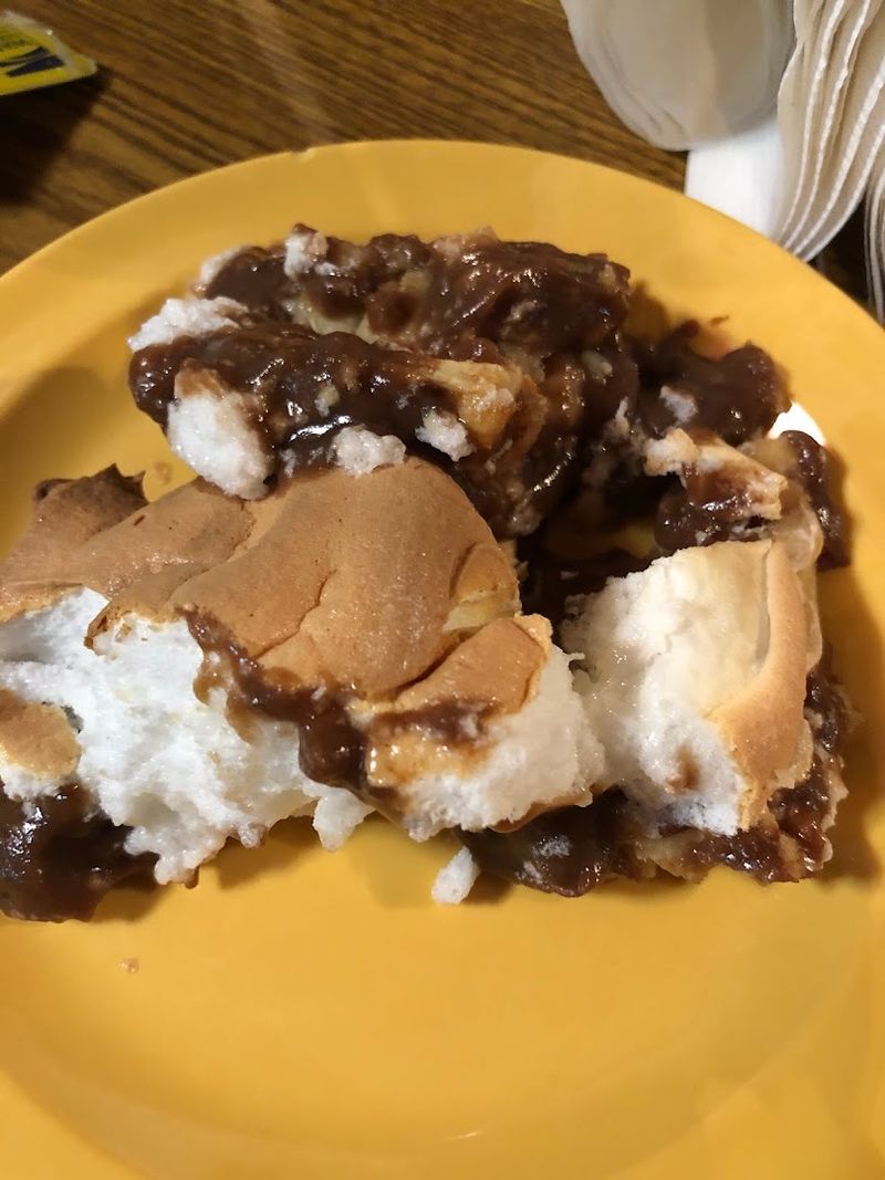 8 Sweet Reasons This Restaurant Is The Unofficial Cake Capital Of Benson, North Carolina - Decor Hint The Visual Siren Song Of The Glass Display Case