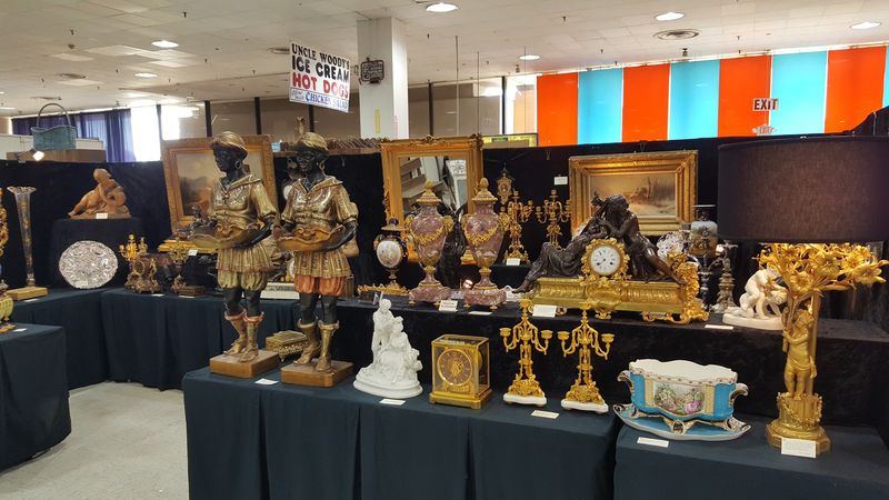 This Treasure-Filled Marketplace Scott Antique Markets Atlanta Georgia Is A 2026 Must-Visit - Decor Hint Running Strong Since 1987